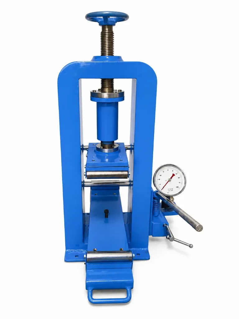 Flexure Testing Machine for Concrete Beams (MANUAL)